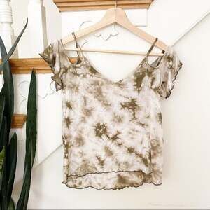 AEO tie dye green cold shoulders top ruffle sz XXS